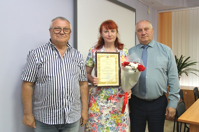 В МУП «Горэлектротранс» г. Барнаула прошла церемония вручения Благодарственных писем АКЗС