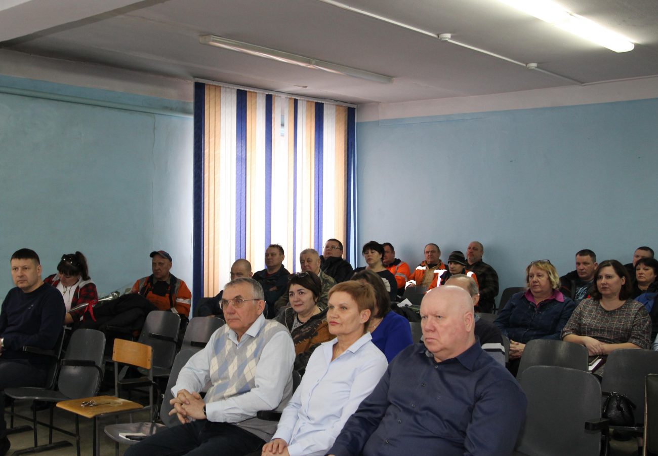 В троллейбусном депо прошло инструктивное совещание с сотрудниками